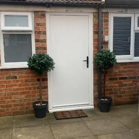 The Annexe Bedford Apartment Exterior photo